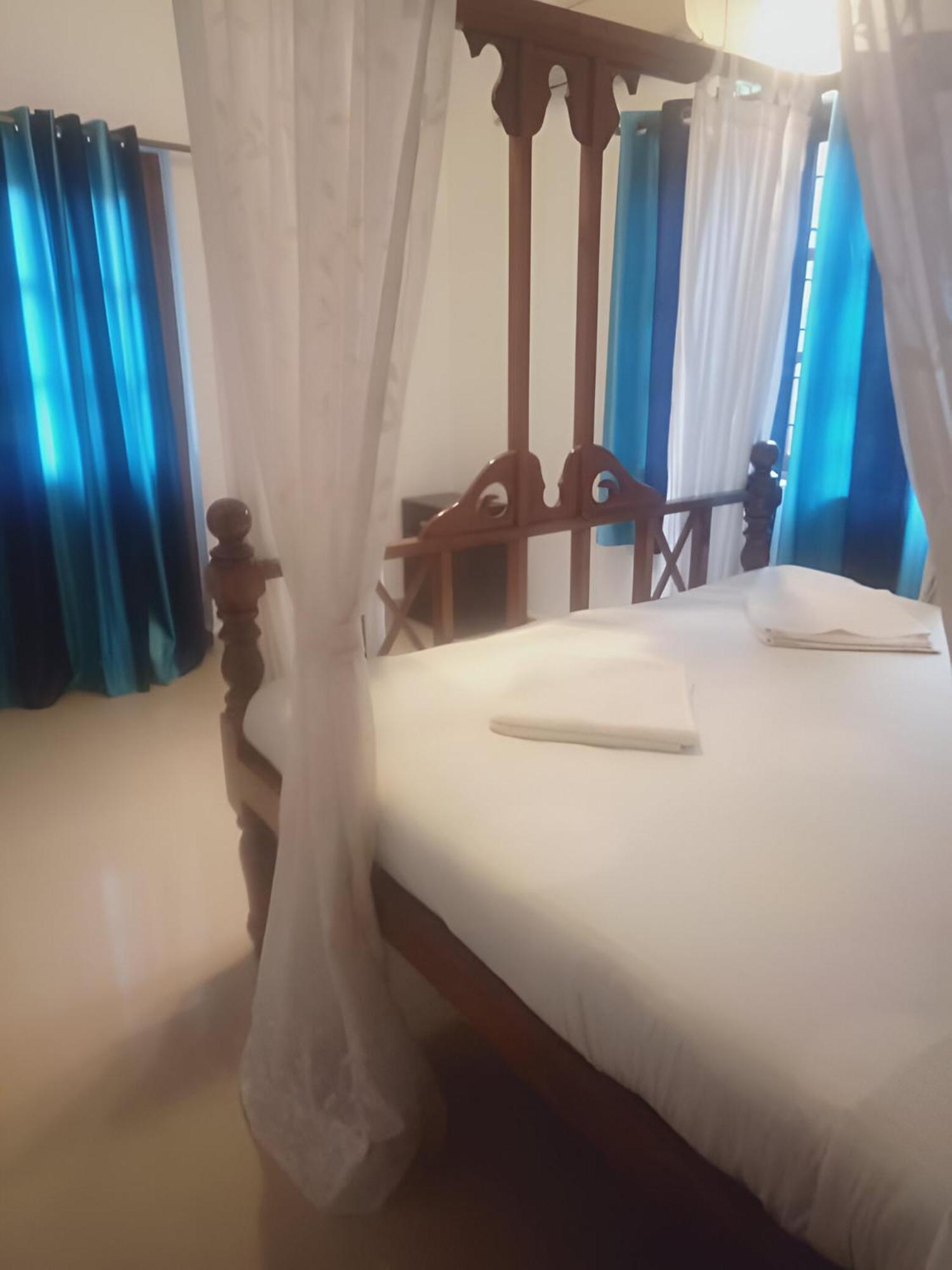 Villa Ronne's Casa De Piscina Privada 3bhk *
