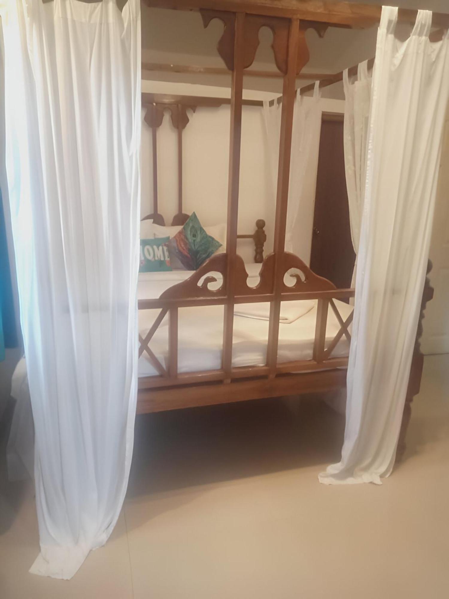 Villa Ronne's Casa De Piscina Privada 3bhk Verla